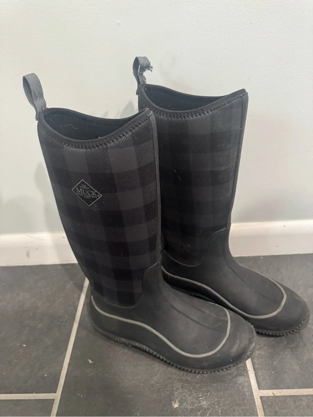 Muck Boot Company Women's Black Plaid Tall Waterproof Rain Boots